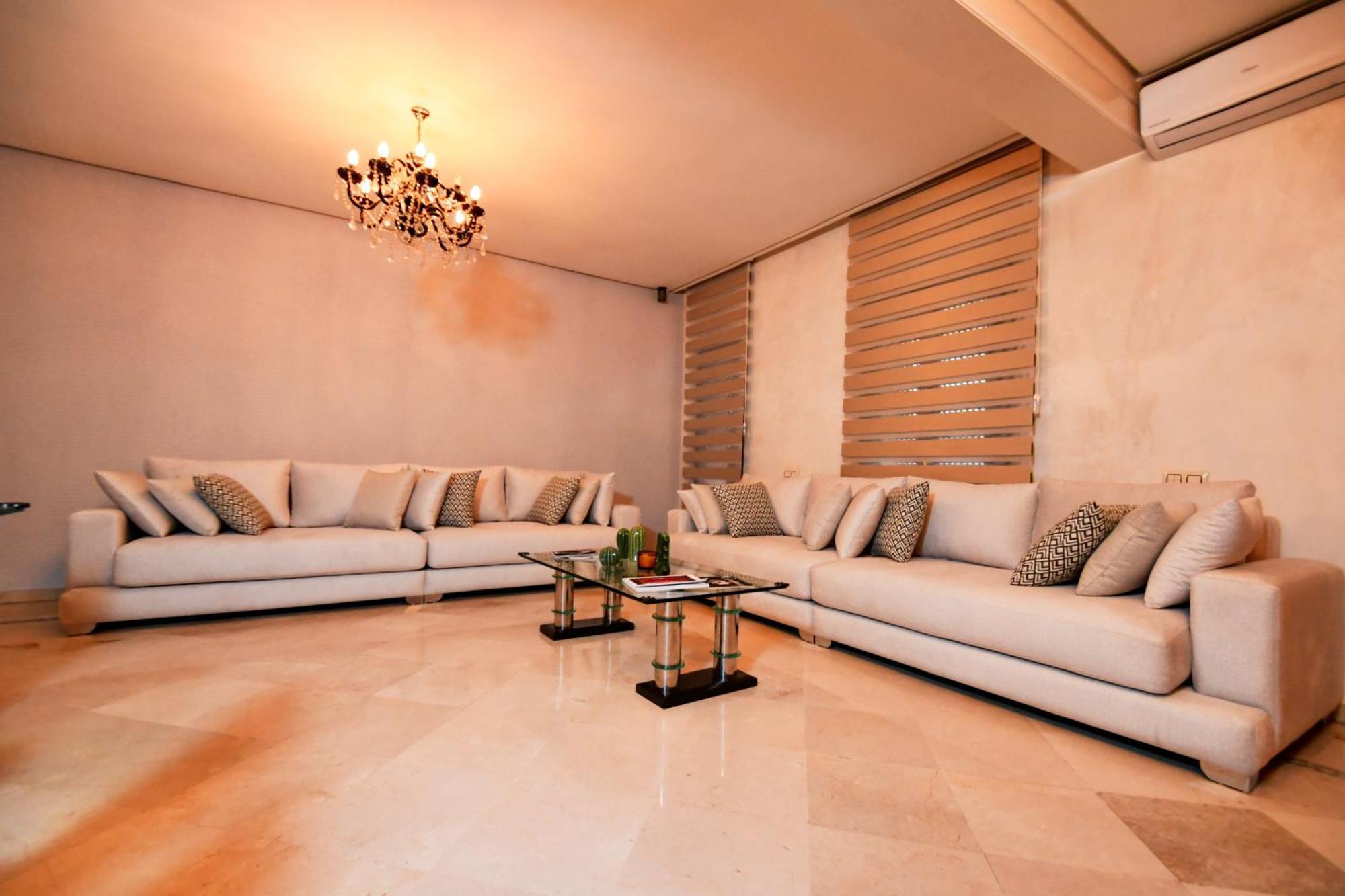 Appartement Haut Standing Gueliz Plaza マラケシュ エクステリア 写真