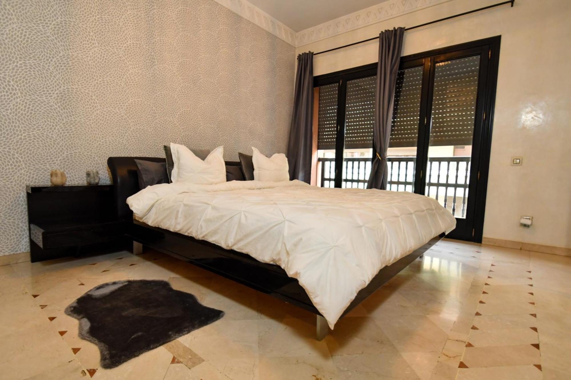Appartement Haut Standing Gueliz Plaza マラケシュ エクステリア 写真